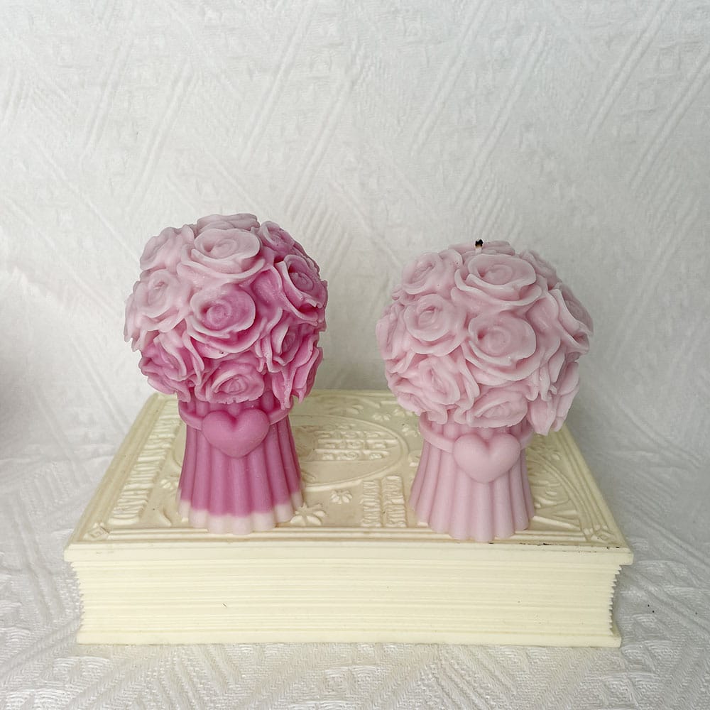 Love Holding Flower Bouquet, Rose Bouquet, Silicone Mold, Three-dimensional Aromatherapy Candle, Plaster With Hand Gift, Valentine's Day Ornament Mold 8669